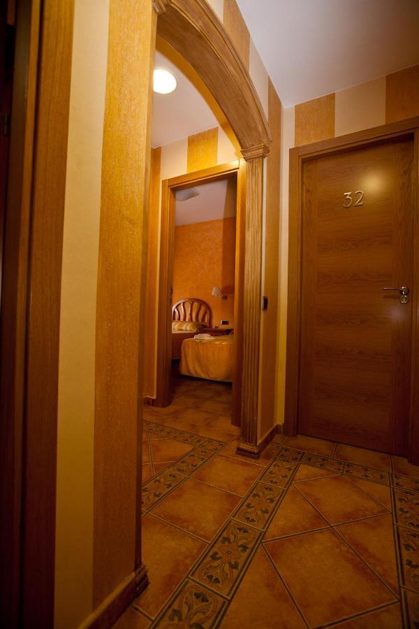 Hostal Castilla Mocejón Exteriör bild